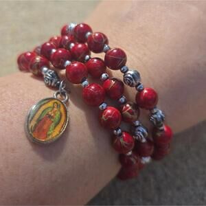 Virgen De Guadalupe Red Beaded Silver Tone Rose Wire Wrap Bracelet